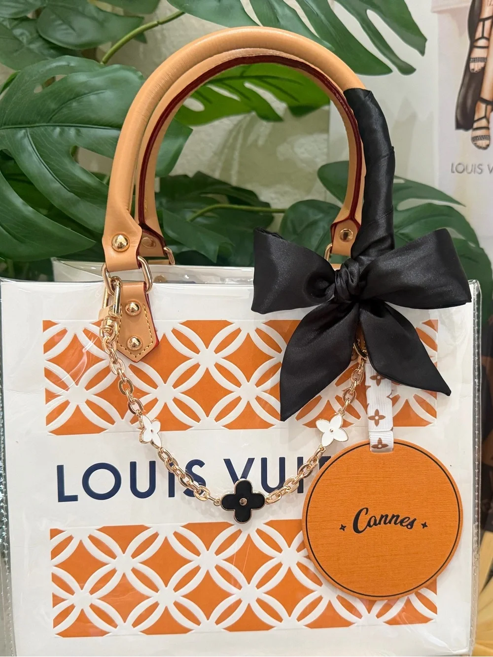 🖤🤍🧡Louis Vuitton LV by The Pool Gift Bag Tote🧡🤍🖤